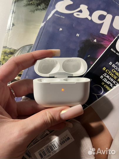 Оригинальный кейс от airpods pro