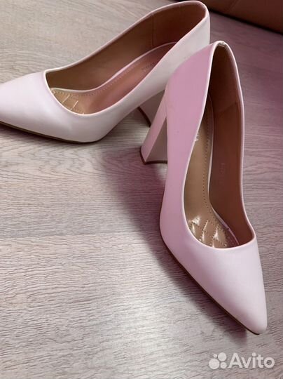 Женские туфли 39размера