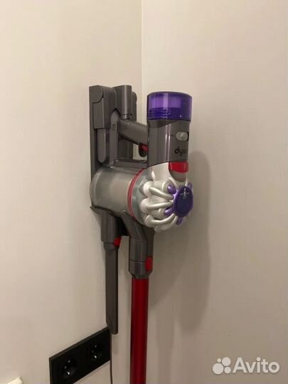 Пылесос ручной Dyson V8 Extra UK Violet