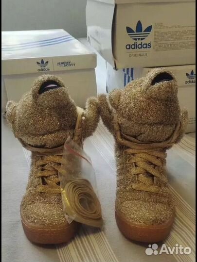 Adidas jeremy scott bear