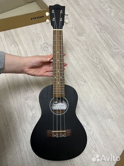Укулеле концерт Kaimana UK-23M BK