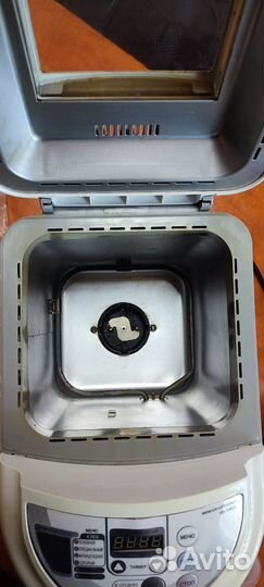 Хлебопечка LG HB-206CE рабочая, корейская