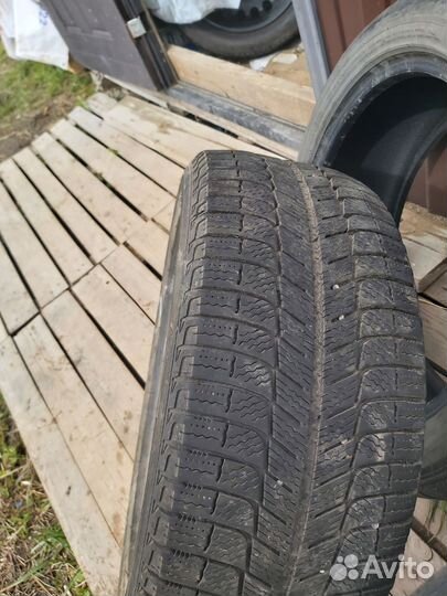 Michelin 4X4 A/T 5/50 R17 50B