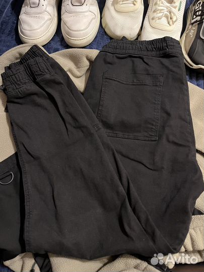 Коробка мужских вещей забронировано