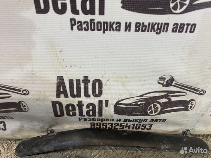 Накладка бампера передняя правая fusion