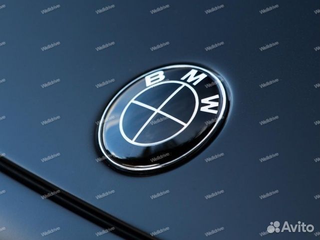 Эмблема на капот BMW 72мм черная