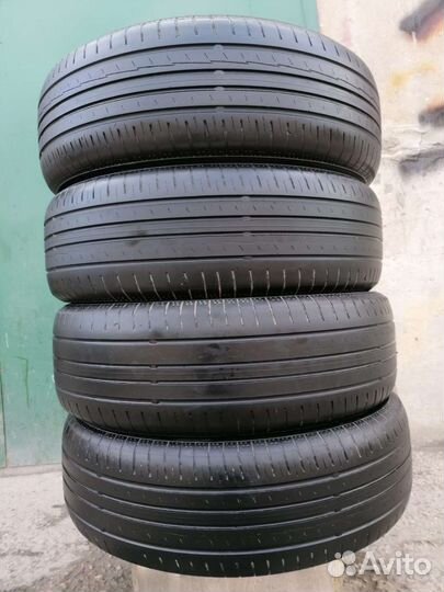 Yokohama BluEarth AE01 215/65 R17