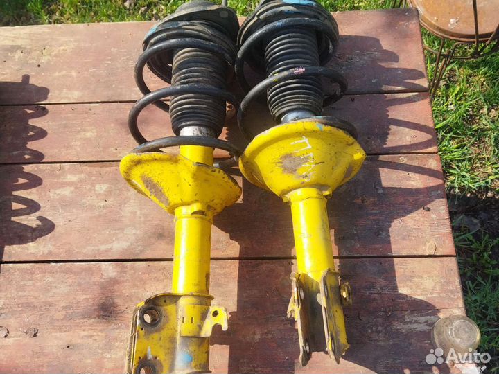 Комплект стоек subaru legasy bh5