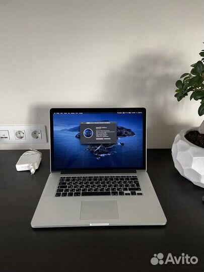 Apple MacBook Pro 15 2015 256gb (куплен 2018)