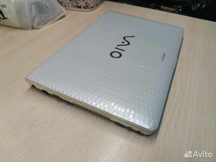 Ноутбук Sony Vaio PCG-71912V