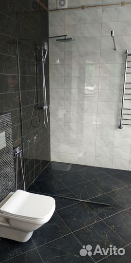 Стеклянная перегородка