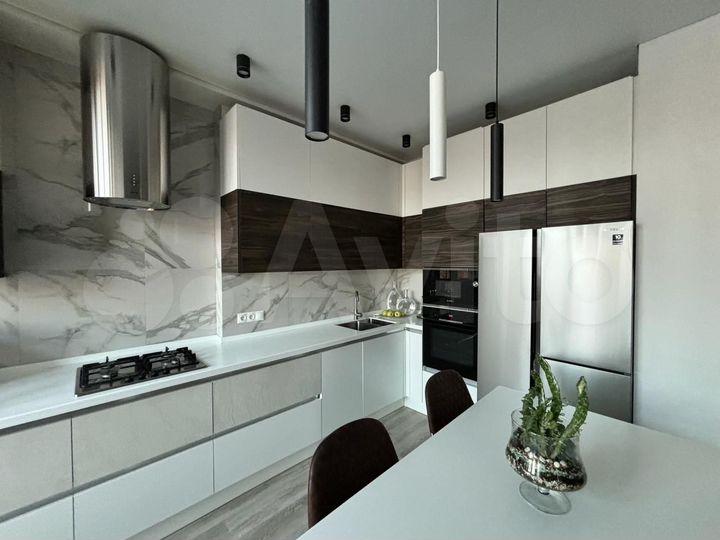 4-к. квартира, 132 м², 5/6 эт.