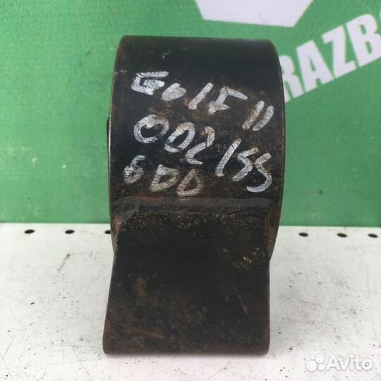 Опора двигателя правая Фольксваген Гольф 2 Джетт