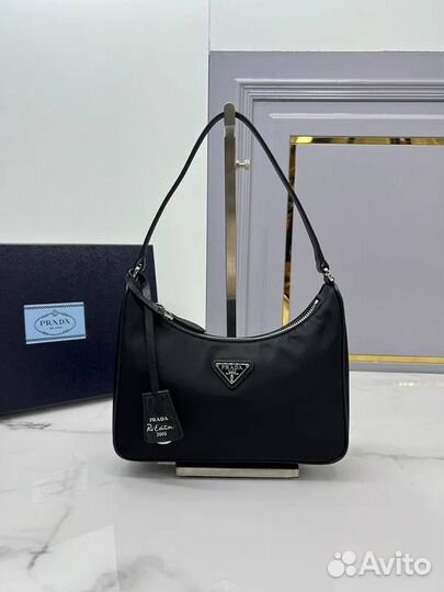 Сумка женская Prada Re-edition 2000, re-nylone