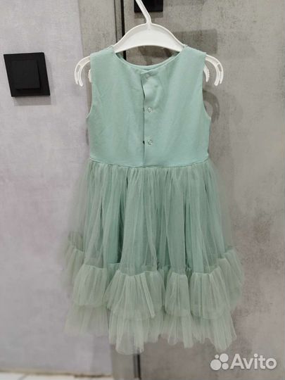 Платье нарядное для девочки 92