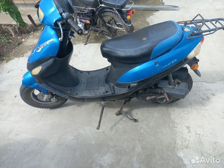 Мопед скутор