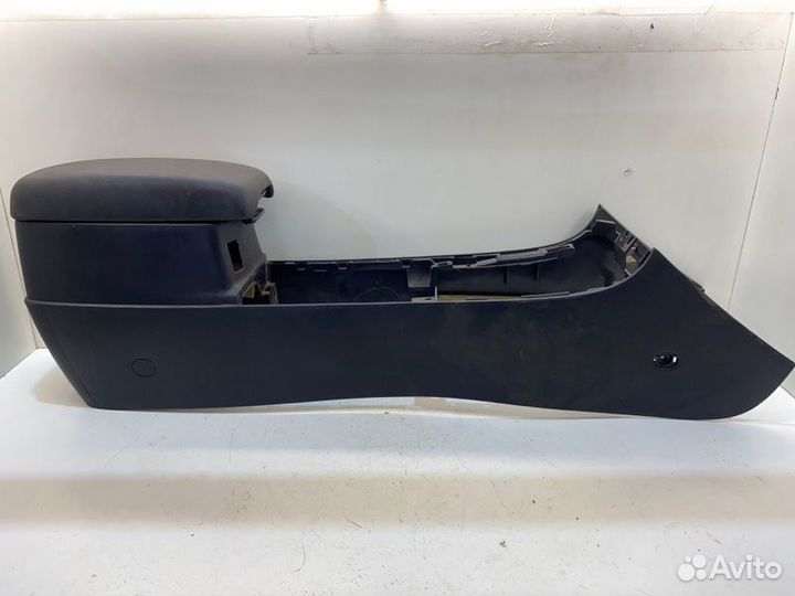 Подлокотник Mazda 6 седан GG 2.0 2003