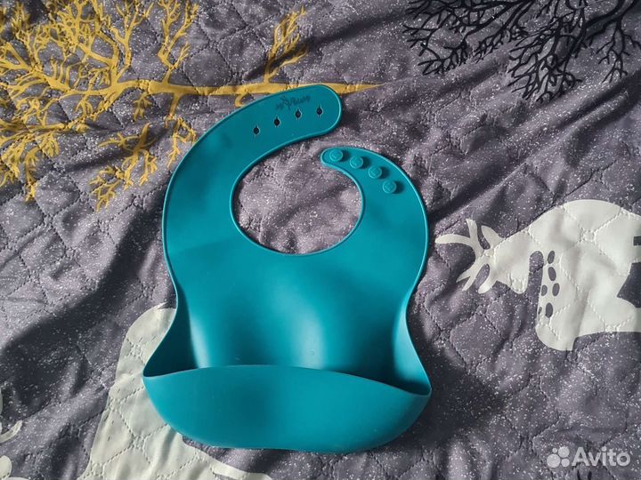 Слюнявчик нагрудник силиконовый