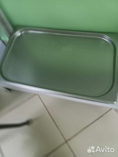 Подносы,ёмкости для товара