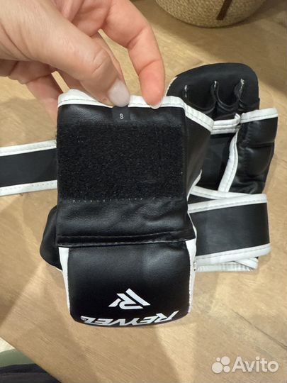 Перчатки для занятий мма