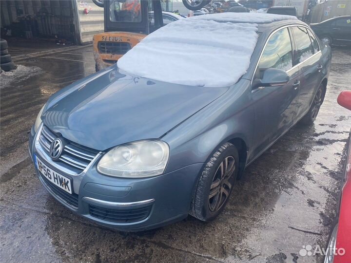 Разбор на запчасти Volkswagen Jetta 5