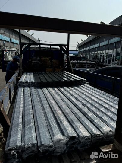 Металлический штакетник 1.8 м