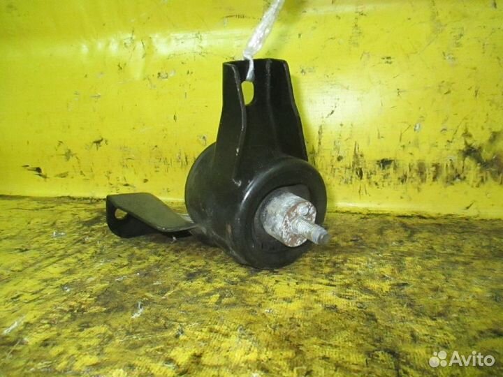 Подушка двигателя на Suzuki Swift ZC21S M15A