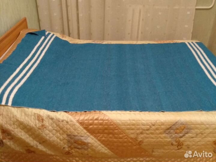 Одеяла и подушки