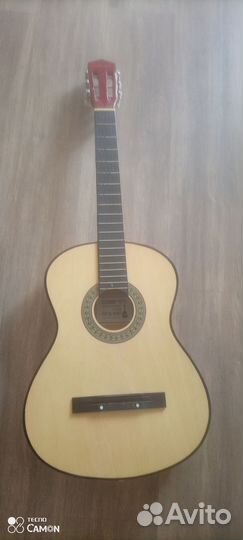 Акустическая гитара