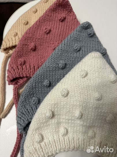 Вязаная зимняя шапка ручной работы