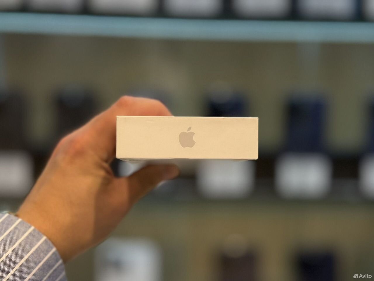 iPhone 17, 256 ГБ, SIM + eSIM