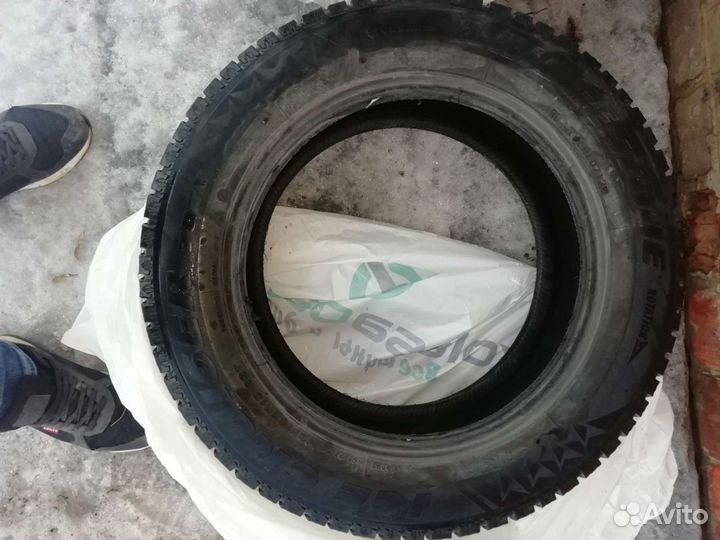 Bridgestone Ice Cruiser 7000 185/65 R15