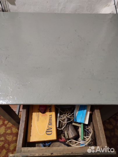 Стол СССР крепкий деревянный