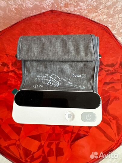 Измеритель кровяного давления новый