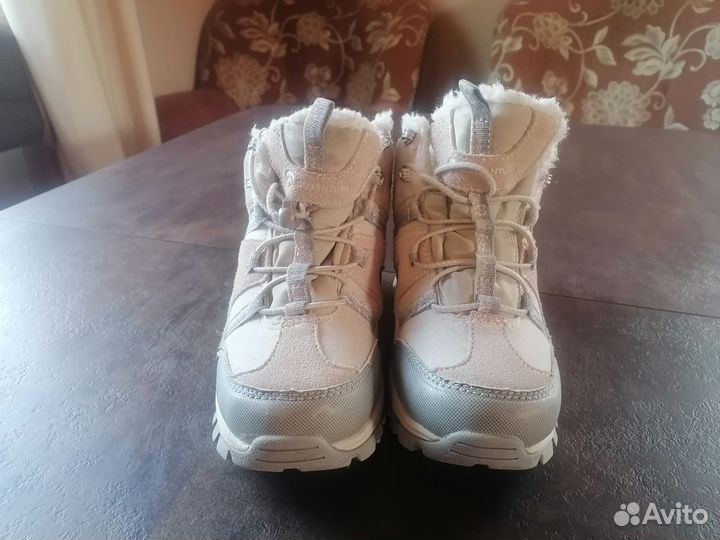 Ботинки зимние на девочку 31