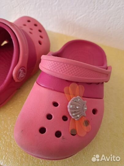 Сандали crocs c8