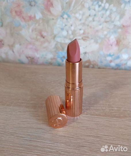 Charlotte Tilbury Pillow Talk Помада