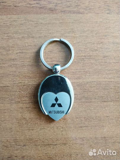 Брелок Mitsubishi