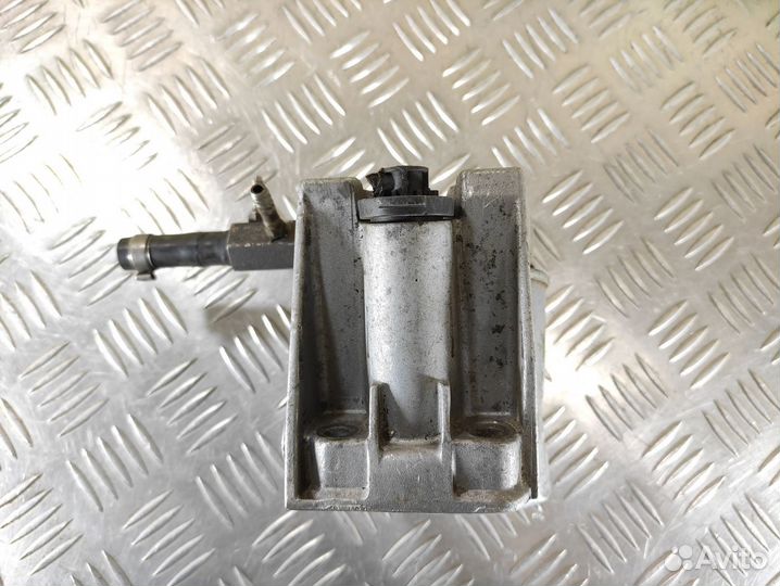 Кронштейн масляного фильтра Vito 1996-2003