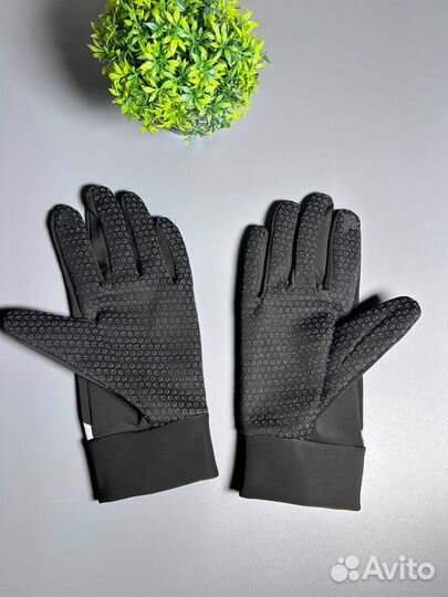 Перчатки nike hyperwarm