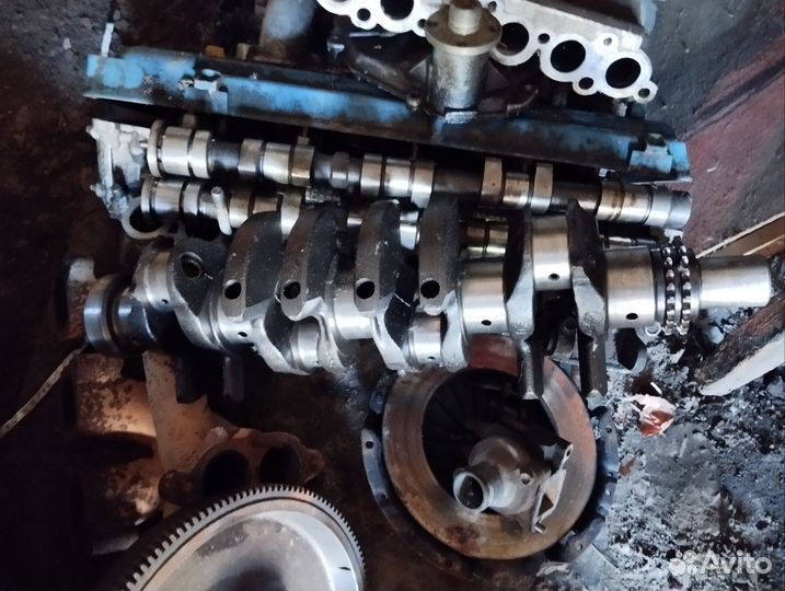 Продам запчасти поршня, коленвал, головку поддон