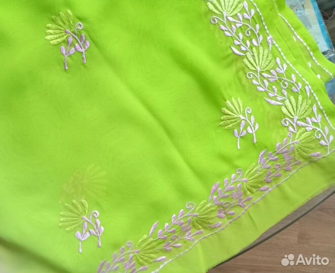Шифоновая ткань сари