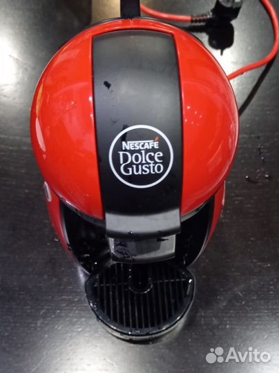 Капсульная кофемашина dolce gusto
