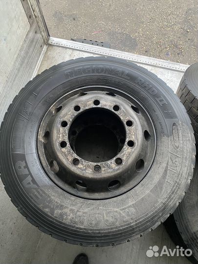 Колёса с дисками на тягач