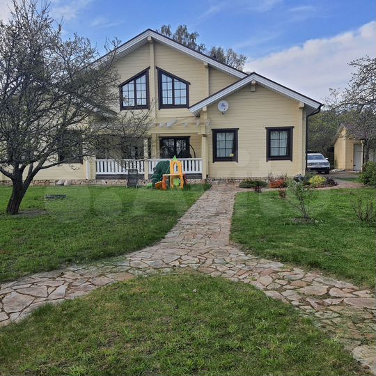 Коттедж 240 м² на участке 30 сот.