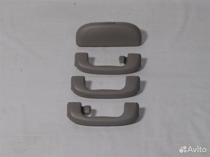 Ручка внутренняя потолочная Chevrolet Cruze седан