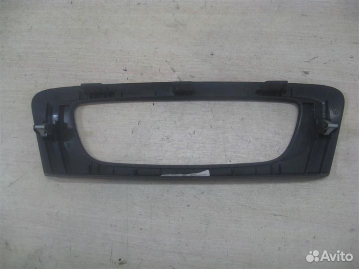 Рамка магнитолы Renault Scenic 3 (JZ) 2010