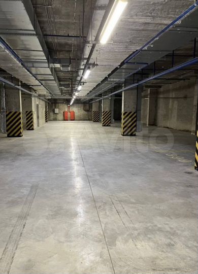 Машиноместо, 14 м²