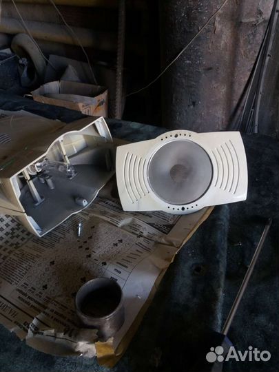 Фонарь-прожектор