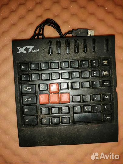 Игровая клавиатура с подсветкой